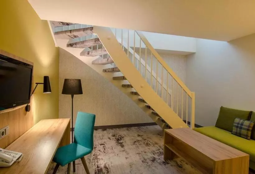 キングサイズベッドのスタンダードルーム, Holiday Inn Munich Unterhaching, An Ihg