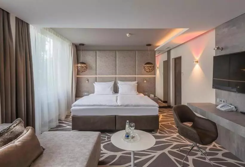 スイート, Holiday Inn Munich Unterhaching, An Ihg