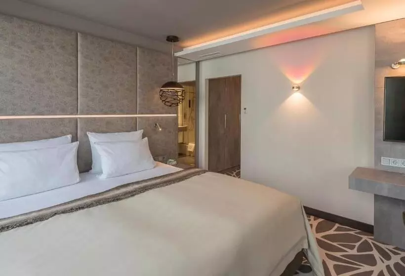 スイート, Holiday Inn Munich Unterhaching, An Ihg