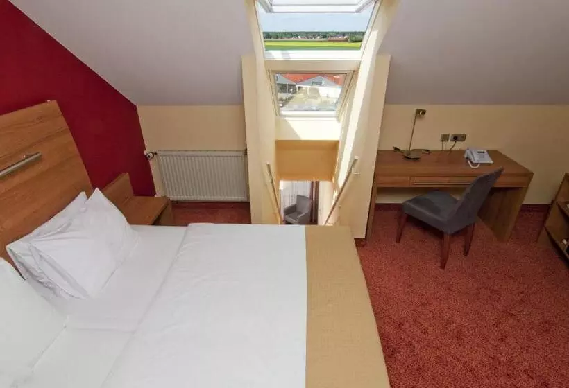 スーペリアールーム, Holiday Inn Munich Unterhaching, An Ihg