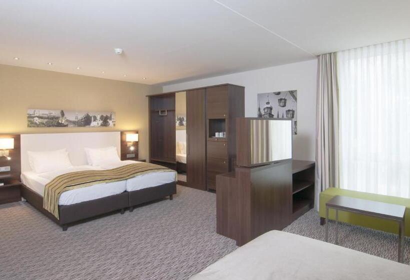 스탠다드 룸 킹사이즈 침대, Holiday Inn Munich Unterhaching, An Ihg