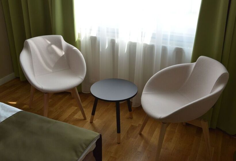 Номер Стандарт, L Nova