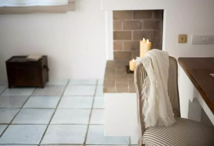 سوییت جونیور, Masseria Il Melograno