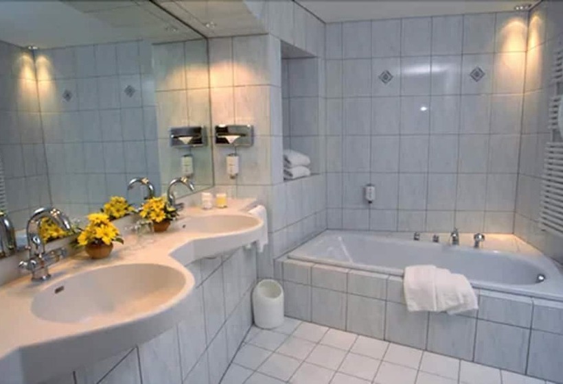 Полулюкс, Meerane