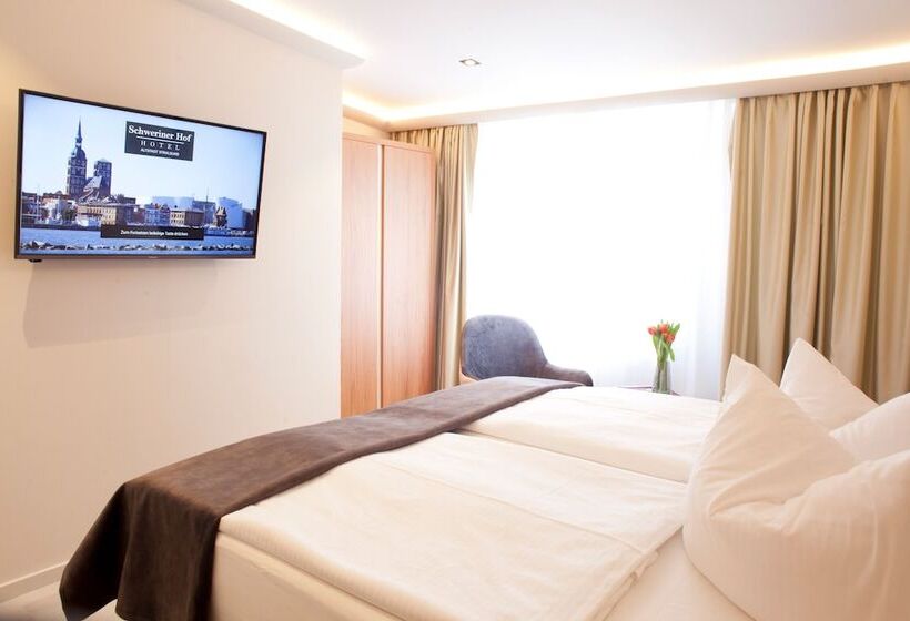 غرفة قياسية, Schweriner Hof