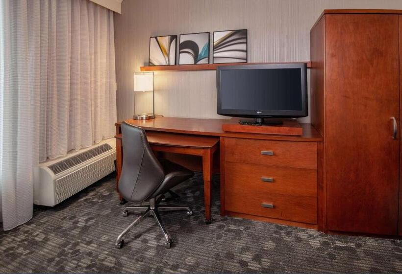 اتاق لوکس با تخت بزرگ, Sonesta Select Newark Christiana Mall