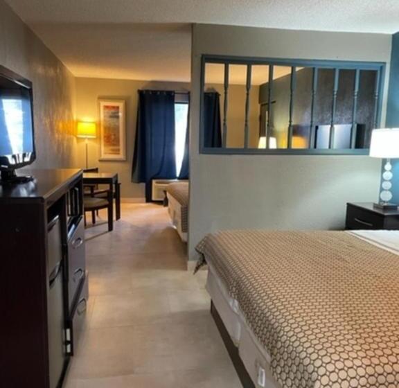 Люкс Кровать Кинг, Guest Inn Lake City