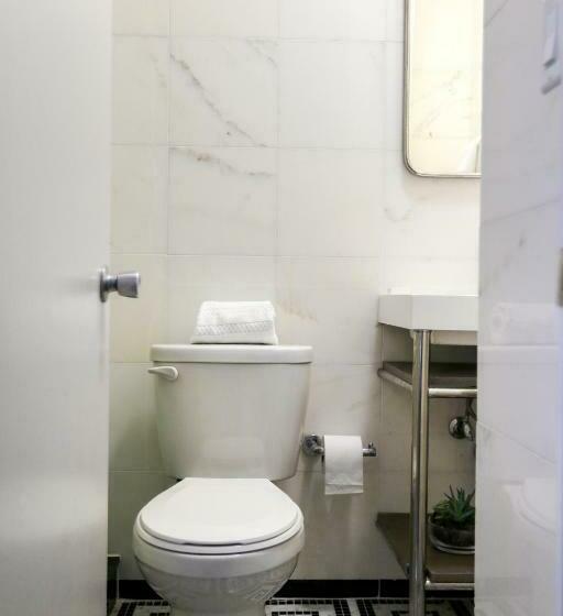 标准间带双人床, Belleclaire Central Park