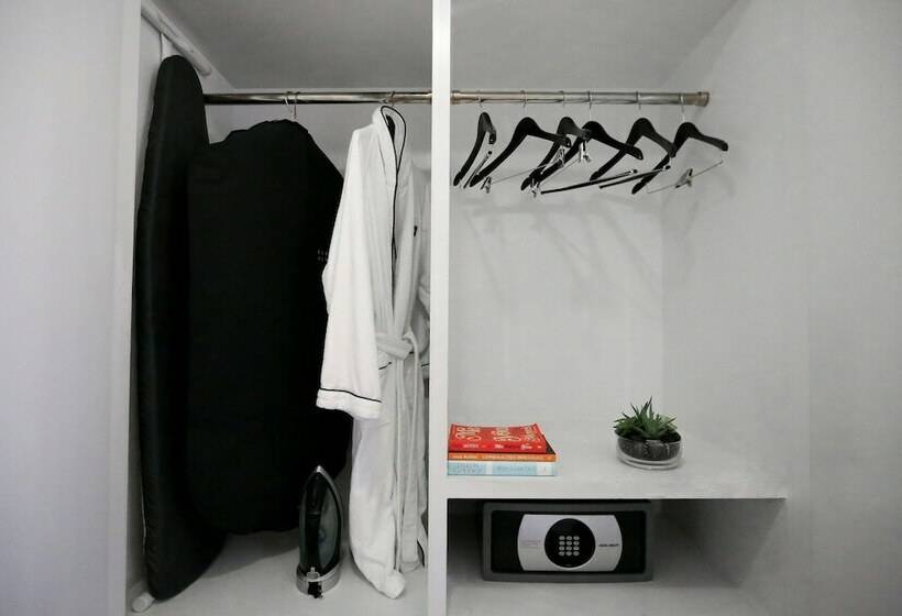 标准间, Belleclaire Central Park