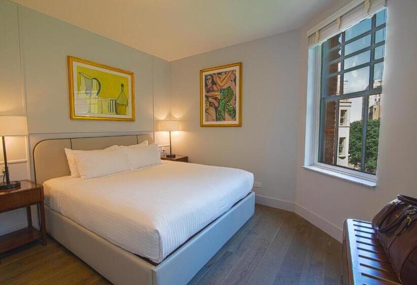 带大床的豪华间, Belleclaire Central Park