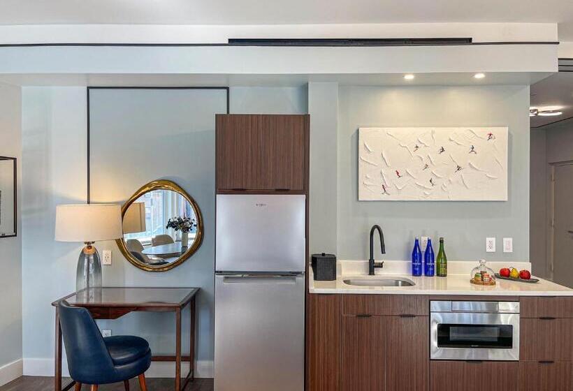 三居室总统套房, Belleclaire Central Park