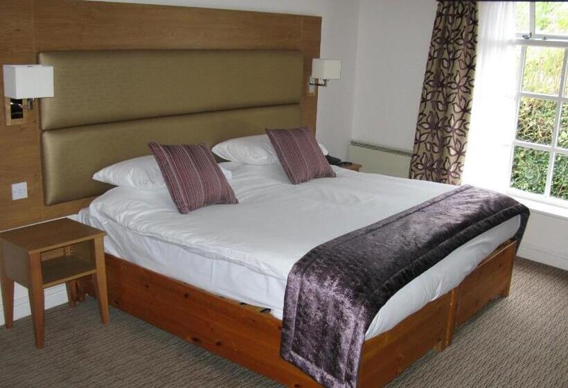 חדר סטנדרט, Guy's Thatched Hamlet