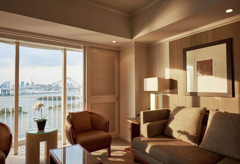 Люкс, Hilton Tokyo Odaiba