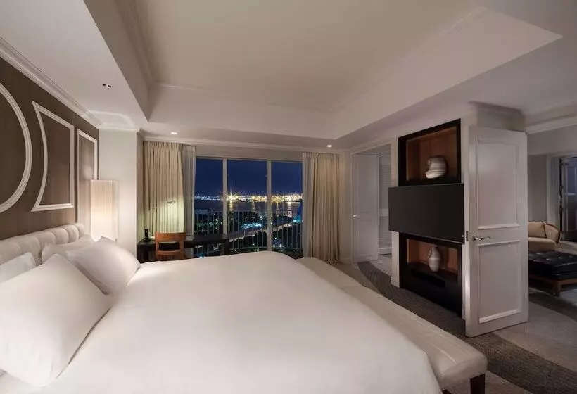 Suite with Terrace, Hilton Tokyo Odaiba
