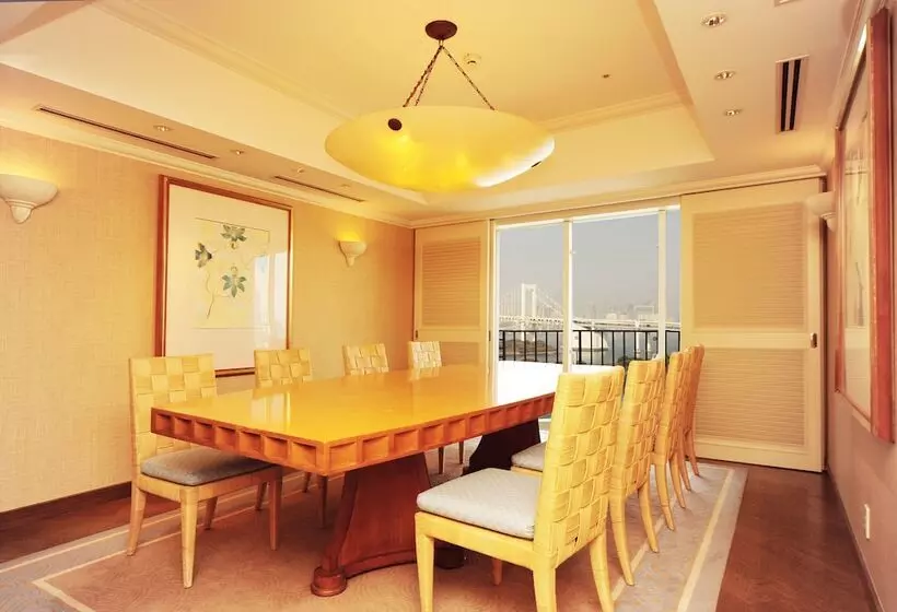 سوییت اجرایی, Hilton Tokyo Odaiba