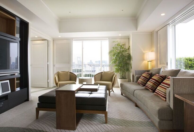 Люкс Повышенной Комфортности, Hilton Tokyo Odaiba