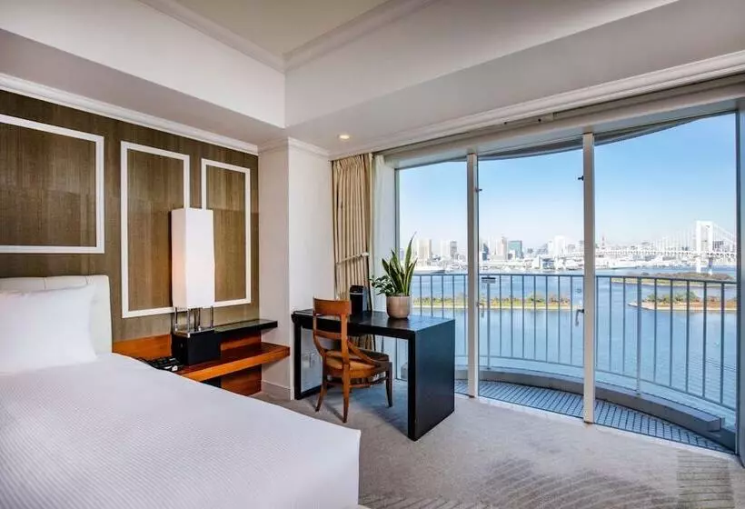 سوییت, Hilton Tokyo Odaiba