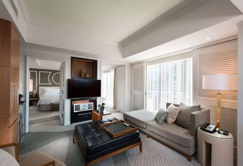 سوییت اجرایی, Hilton Tokyo Odaiba