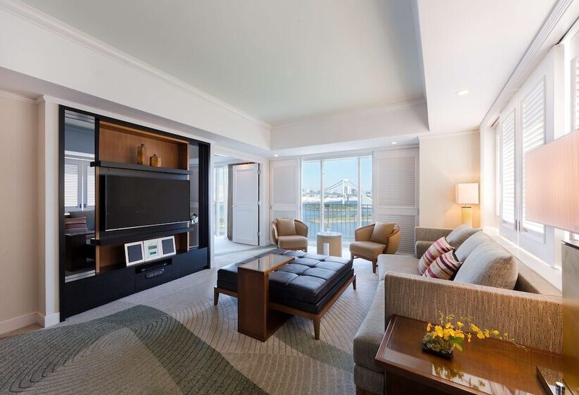 جناح ديلوكس, Hilton Tokyo Odaiba