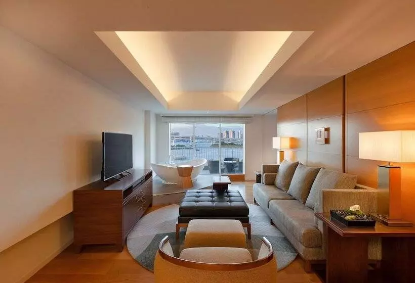 سوییت, Hilton Tokyo Odaiba
