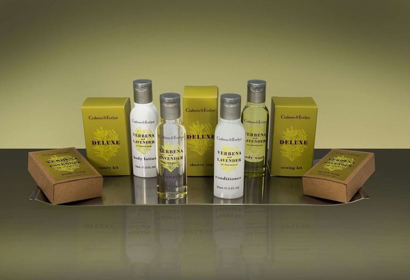 جناح, Hilton Tokyo Odaiba