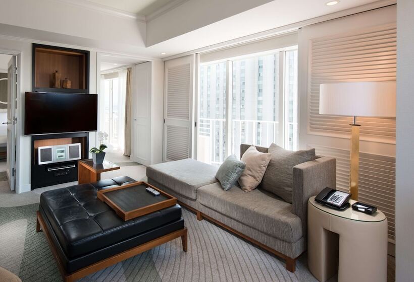 Люкс с Террасой, Hilton Tokyo Odaiba