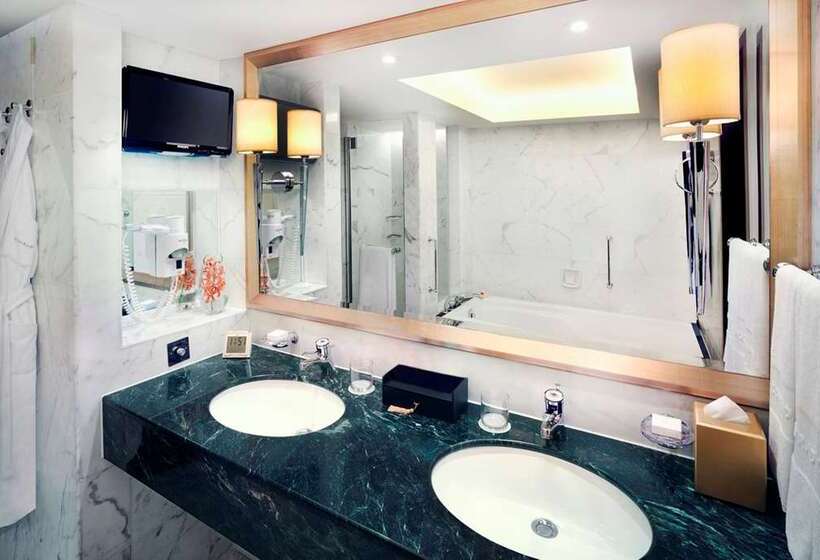 جناح مزود بتراس, Hilton Tokyo Odaiba