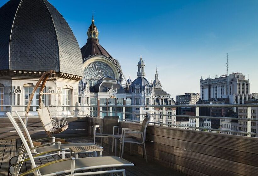 سوئیت جونیور با تراس, Park Inn By Radisson Antwerp City Centre
