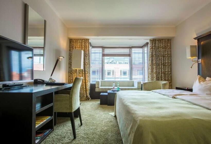 Номер Стандарт, Radisson Blu Senator Hotel, Lübeck