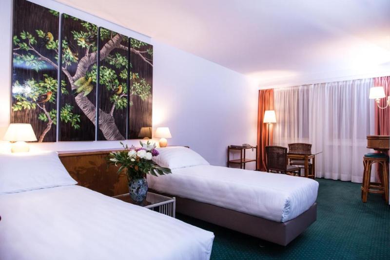 Студио Executive, Sagitta