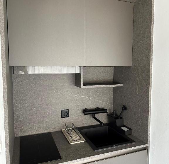 Студио Executive, Sagitta