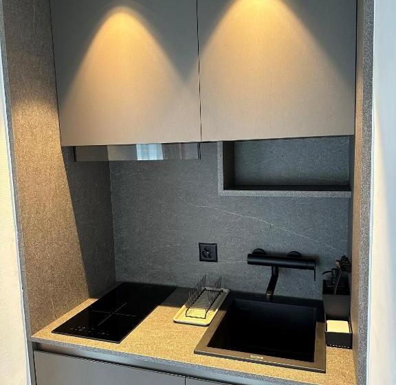 Номер Superior, Sagitta