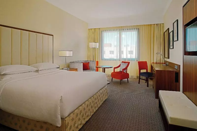 キングサイズベッドのエクゼクティブルーム, Sheraton Zagreb