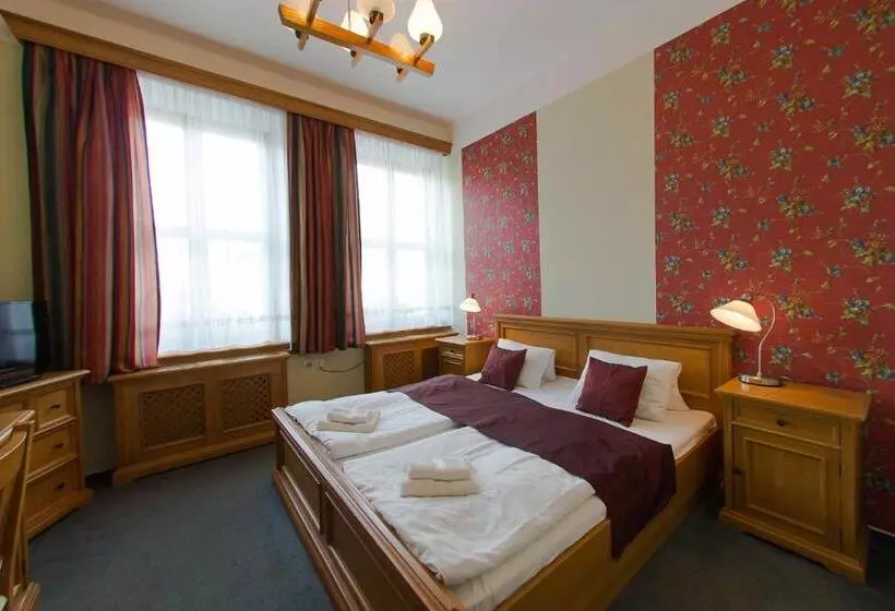 Quarto standard, Soudek