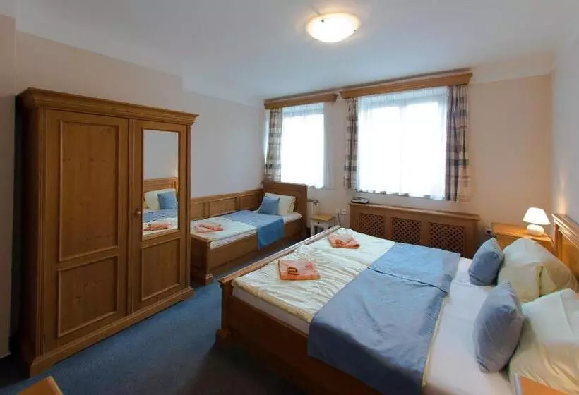 Quarto Triplo Standart, Soudek