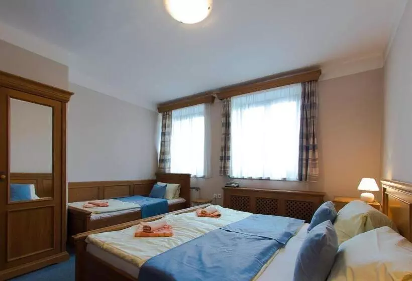 Quarto Triplo Standart, Soudek