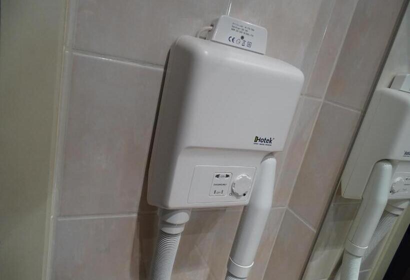 جناح جونيور, Sleep & Go Brussels Expo