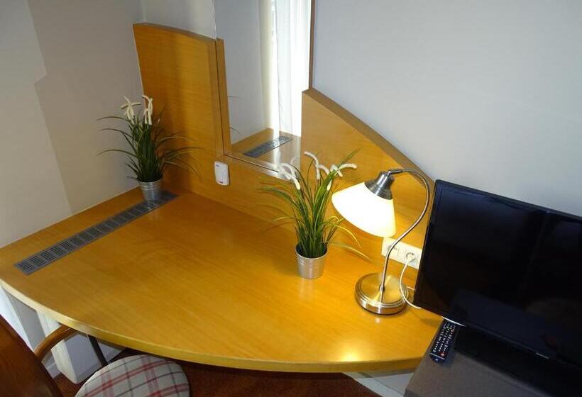 Номер Economy, Sleep & Go Brussels Expo