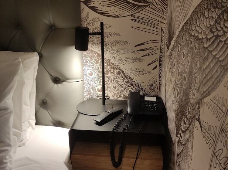 חדר סטנדרט יחיד, White