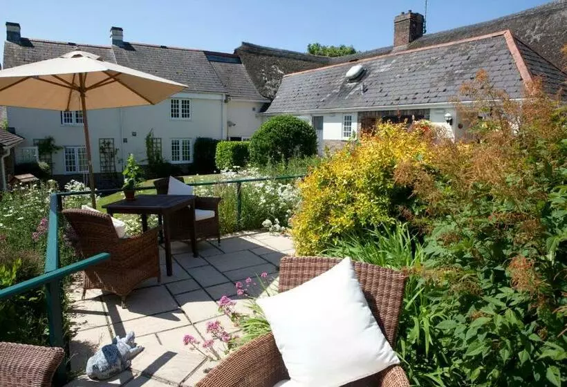 スタンダードルーム, Yalbury Cottage