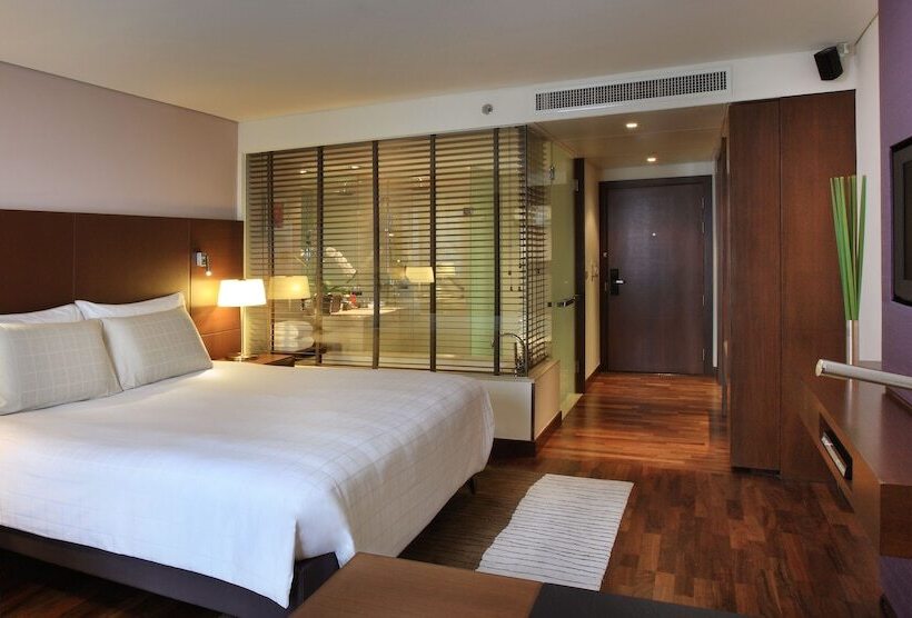 Camera Executive, Pullman Bangkok Hotel G