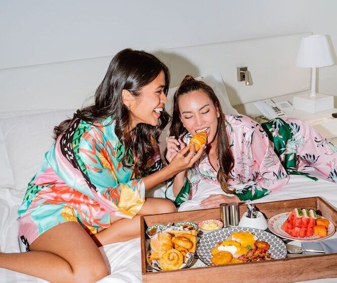 Camera Club, Pullman Bangkok Hotel G