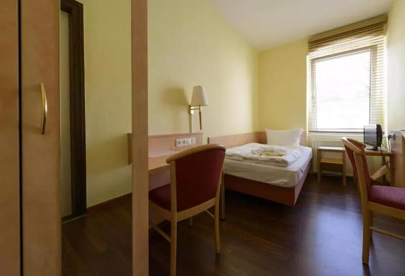 آپارتمان 2 خوابه, City Hotel Pension Brandenburg