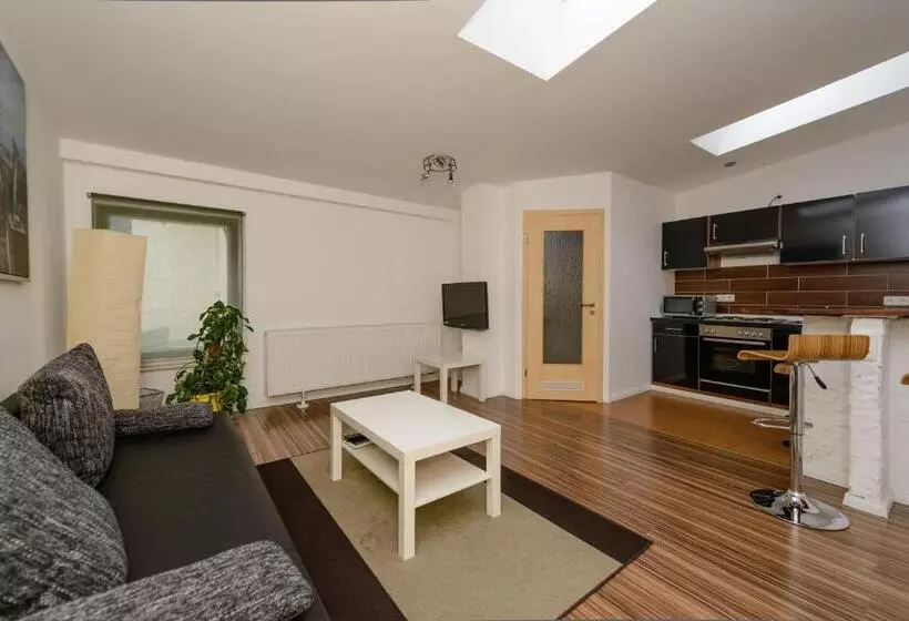 آپارتمان 1 خوابه, City Hotel Pension Brandenburg