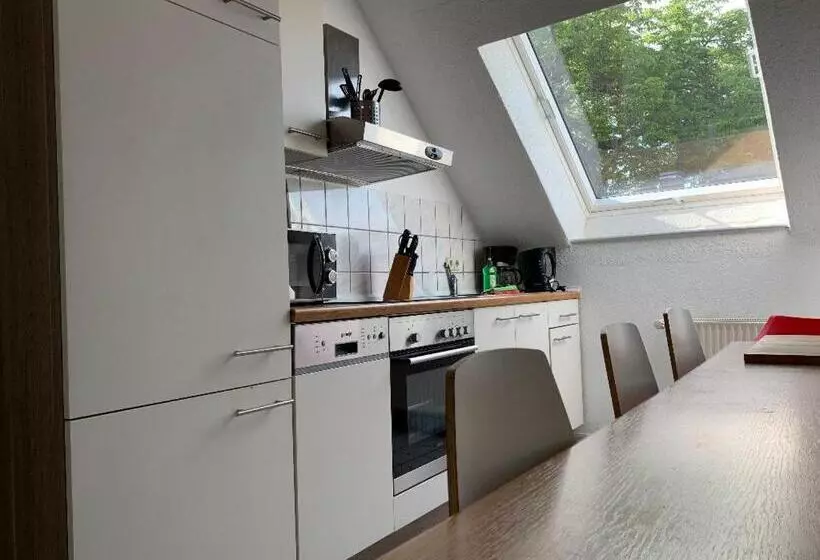 آپارتمان 3 خوابه, City Hotel Pension Brandenburg