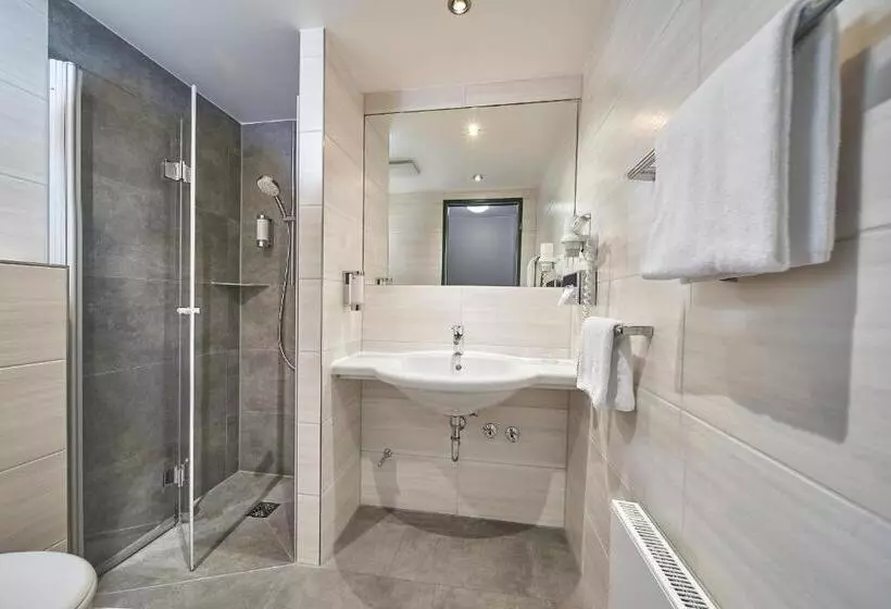 اتاق خانوادگی, Balance Hotel Leipzig Alte Messe