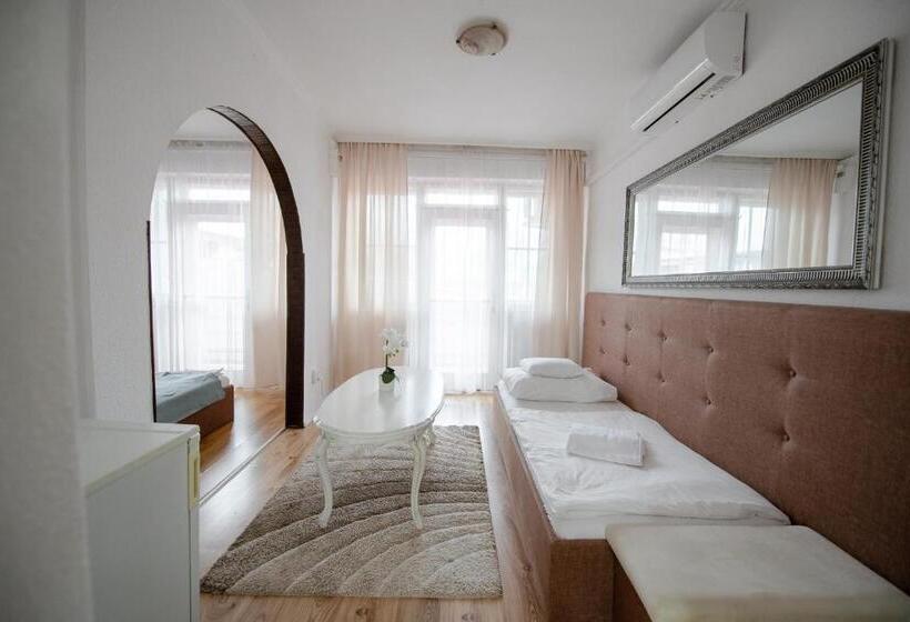 スタンダードトリプルルーム, Barbizon