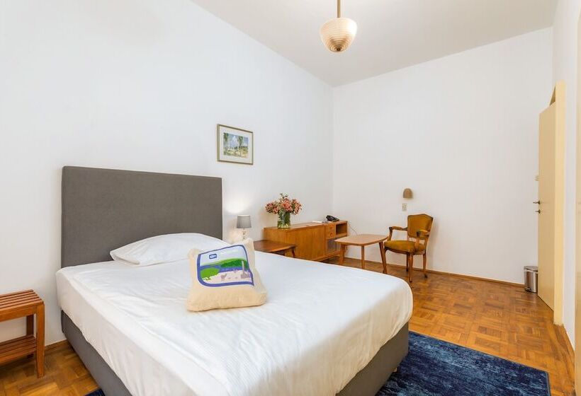 חדר סטנדרטי יחיד עם נוף לים, Brijuni Rooms Karmen