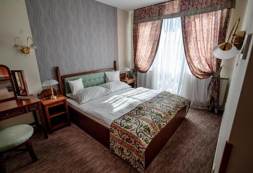 １ベッドルームアパートメント, Erzsébet