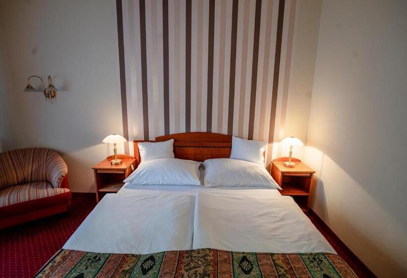 スタンダードルーム, Erzsébet